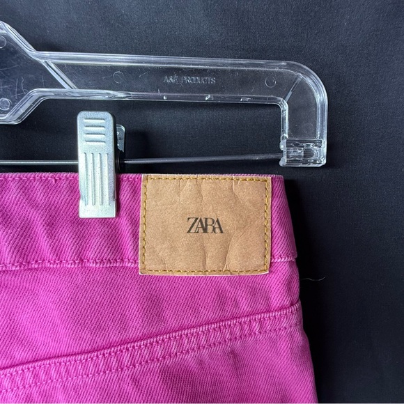 Zara Fuchsia Pink Jeans Size 4. EUC - Picture 2 of 14